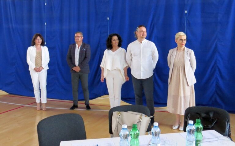 Zdjęcie z wydarzenia: 3 czerwca 2022 r. -finał XVII ,,Małego” Międzypowiatowego Konkursu Recytatorskiego " - "Eko - znaczy zdrowo