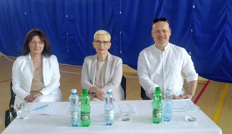 Zdjęcie z wydarzenia: 3 czerwca 2022 r. -finał XVII ,,Małego” Międzypowiatowego Konkursu Recytatorskiego " - "Eko - znaczy zdrowo