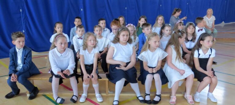 Zdjęcie z wydarzenia: 3 czerwca 2022 r. -finał XVII ,,Małego” Międzypowiatowego Konkursu Recytatorskiego " - "Eko - znaczy zdrowo