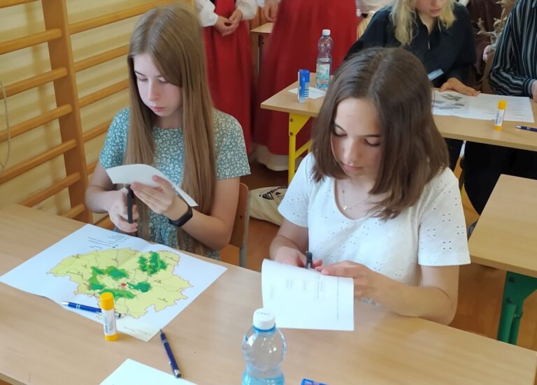Zdjęcie z wydarzenia: 6 czerwca 2022 r. – XVIII Powiatowy Konkurs Wiedzy Regionalnej „Moje Ponidzie”