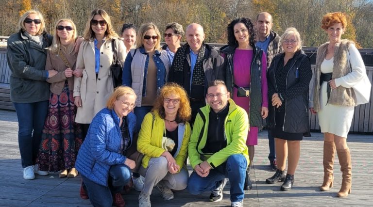 Zdjęcie z wydarzenia: Lekcja otwarta, w Busku-Zdroju pt. „Jesienny oddech zdrowia z nutką mineralnej soli – czyli coś dla ciała i dla ducha w nowoczesnej tężni…