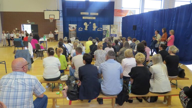 Zdjęcie z wydarzenia: Finał XVIII ,,Małego” Międzypowiatowego Konkursu Recytatorskiego