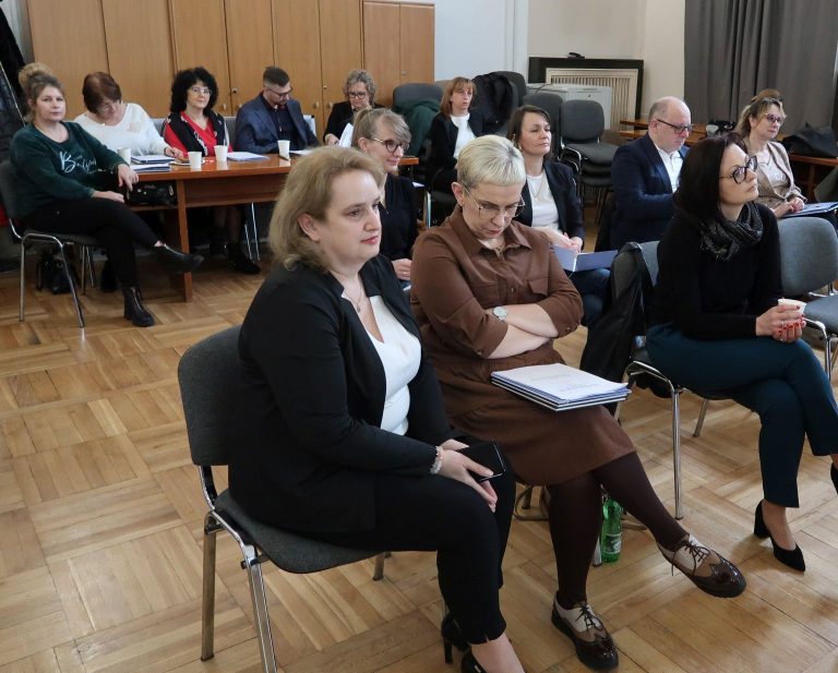 Zdjęcie z wydarzenia: 11 marca 2024 R. - SZKOLENIE DLA DYREKTORÓW I WICEDYREKTORÓW SZKÓŁ I PLACÓWEK OŚWIATOWYCH- „DYREKTOR (WICEDYREKTOR) PRZEDSZKOLA, SZKOŁY I…”