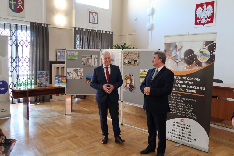 Zdjęcie z wydarzenia: 8 marca 2024 R. - Finał III MIĘDZYPOWIATOWEGO KONKURSU PLASTYCZNEGO