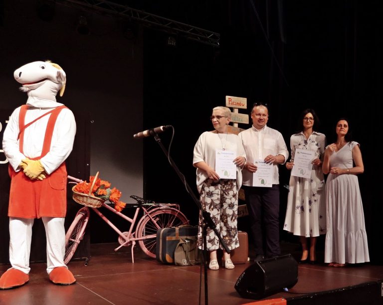 Zdjęcie z wydarzenia: 5 czerwca 2024 R. - XIX finał "Małego" Międzypowiatowego Konkursu Recytatorskiego po hasłem „Podróże małe i duże”