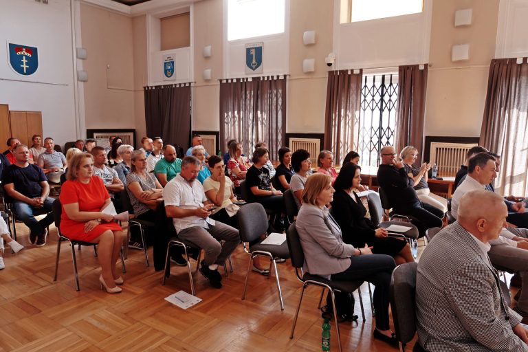 Zdjęcie z wydarzenia: 11 czerwca 2024 r. - konferencja dla dyrektorów i nauczycieli wychowania fizycznego