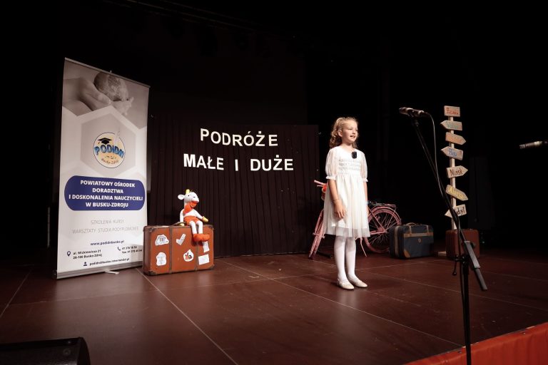 Zdjęcie z wydarzenia: 5 czerwca 2024 R. - XIX finał "Małego" Międzypowiatowego Konkursu Recytatorskiego po hasłem „Podróże małe i duże”