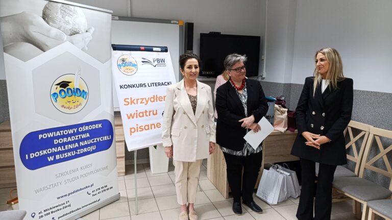 Zdjęcie z wydarzenia: 20 maja 2025 r. - finał XII edycji Miedzypowiatowego Konkursu literackiego - „Skrzydłem wiatru pisane”