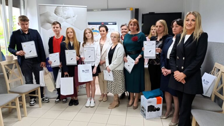 Zdjęcie z wydarzenia: 20 maja 2025 r. - finał XII edycji Miedzypowiatowego Konkursu literackiego - „Skrzydłem wiatru pisane”