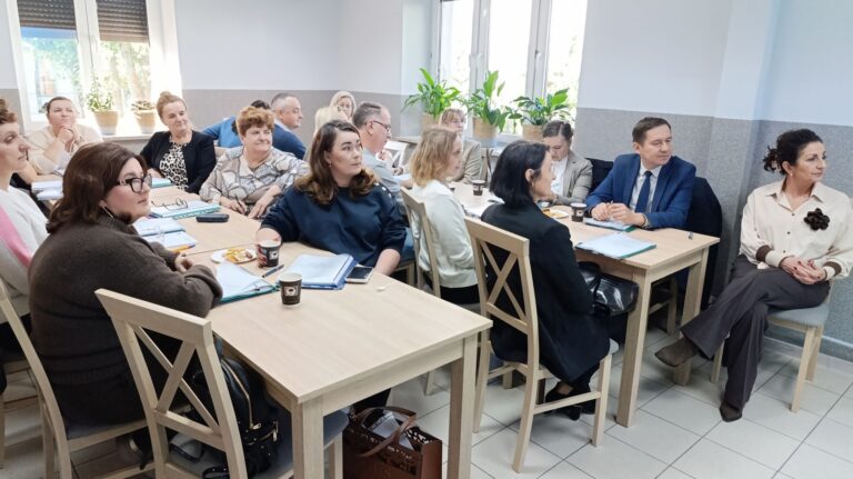Zdjęcie z wydarzenia: 3 października 2025 r. - szkolenie dotyczące „Centralnego rejestru umów - nowego obowiązku jednostek sektora finansów publicznych”